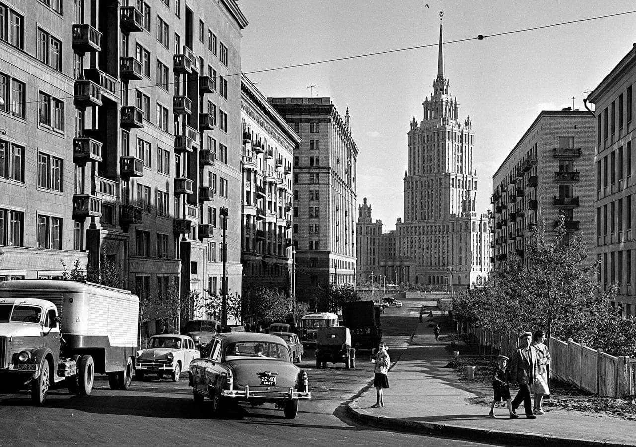 Вид на гостиницу Украина, 1961