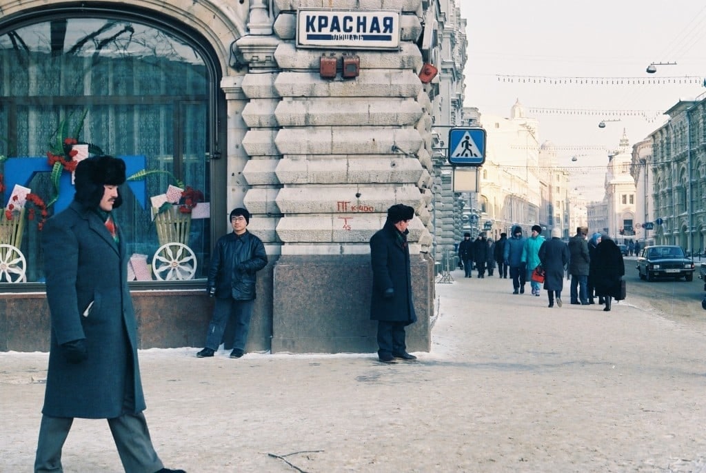 Очень подозрительный кадр, 1990-е