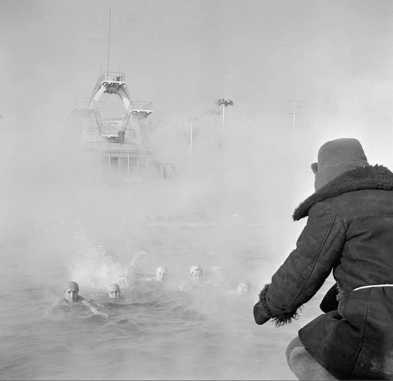 Зимой в бассейне «Москва», 1961