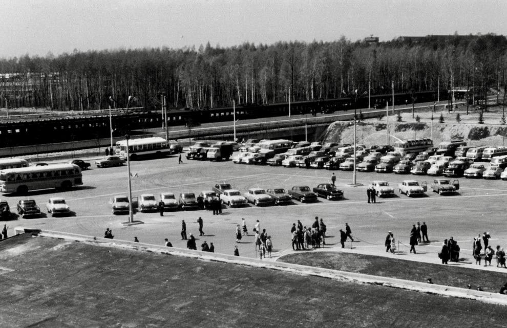 Привокзальная площадь аэропорта Домодедово, 1960-е