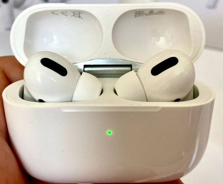 Отличный подарок к празднику! 
НАУШНИКИ AirPods Pro реплика

Преимущества: 
1.