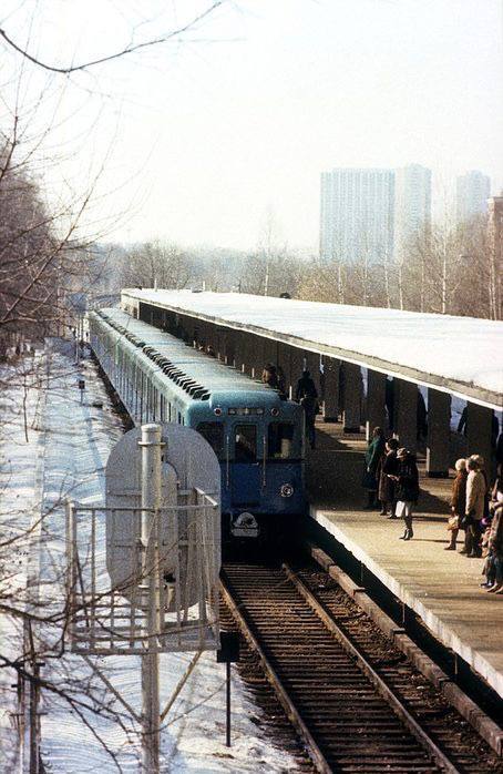 Станция «Измайловская», 1986