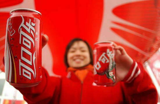 Компания Coca-Cola долгое время не могла подобрать своё название для продажи в...