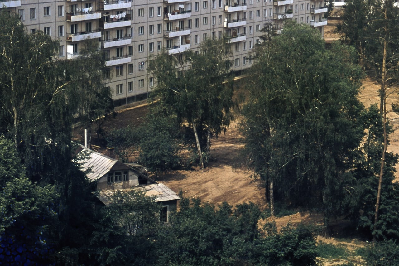 Старое и новое, 1970-е. Слайд из коллекции канала.