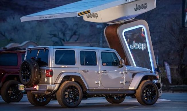 Jeep начинает разворачивать сеть зарядных станций посреди американского...