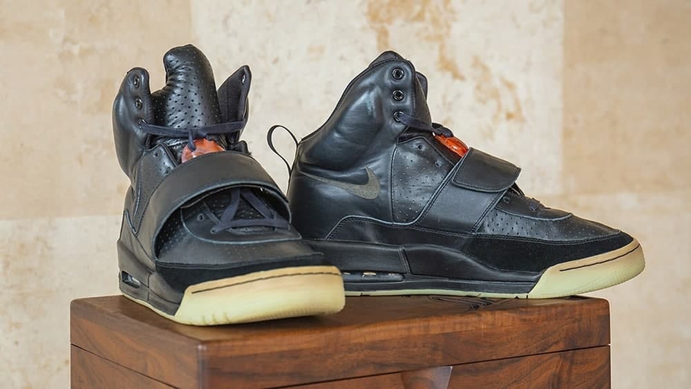 Прототипы Nike Air Yeezy 1, появившиеся на аукционе Sotheby's, впервые...