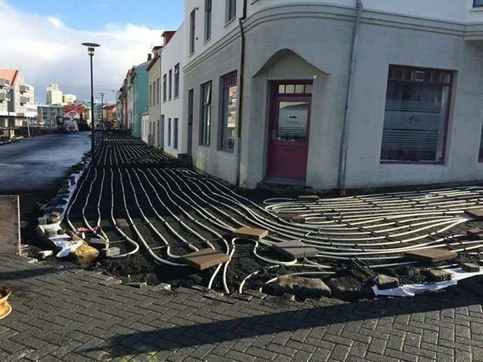 В Рейкьявике строят тротуары с подогревом для того, чтобы зимой дождь или снег...